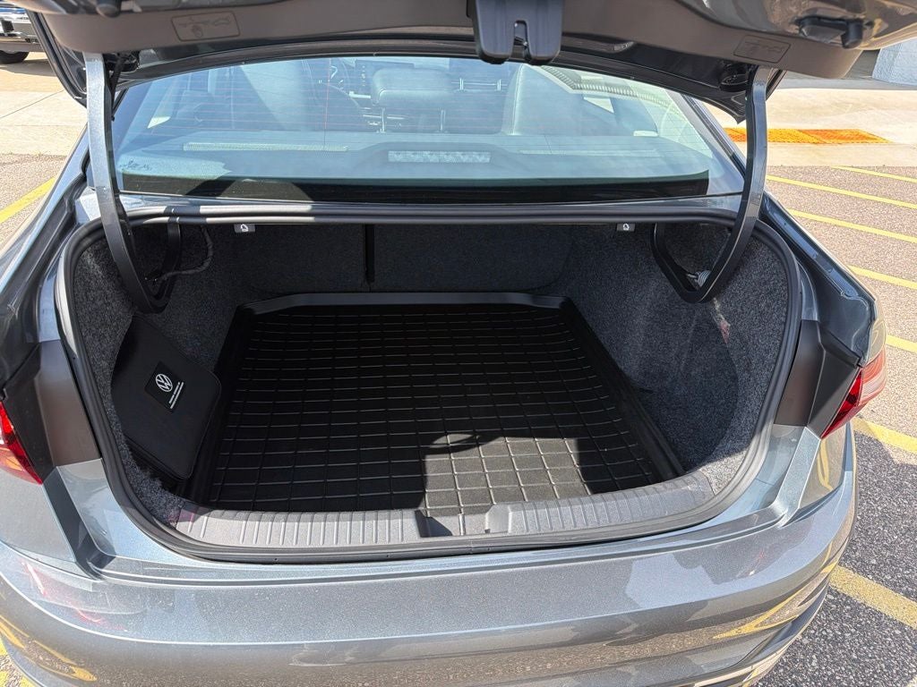 2025 Volkswagen Jetta SEL