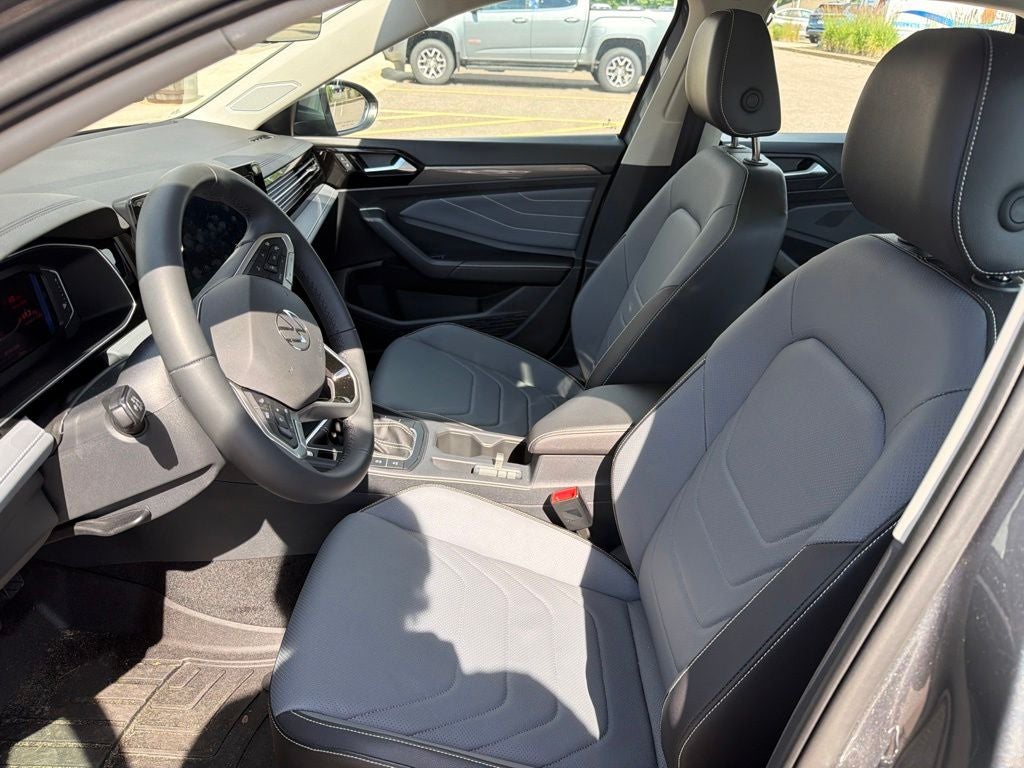 2025 Volkswagen Jetta SEL