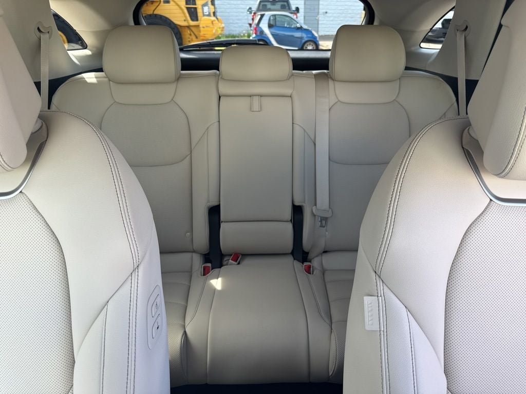 2024 Genesis GV70 2.5T