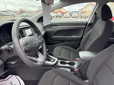 2020 Hyundai ELANTRA SE