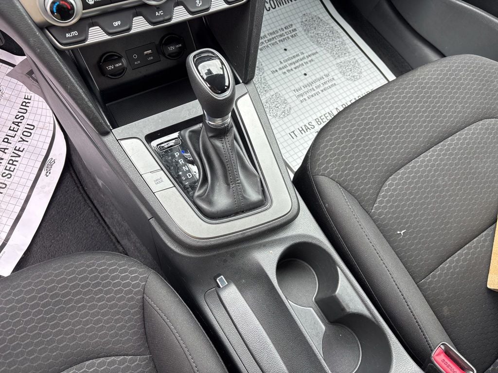 2020 Hyundai ELANTRA SE