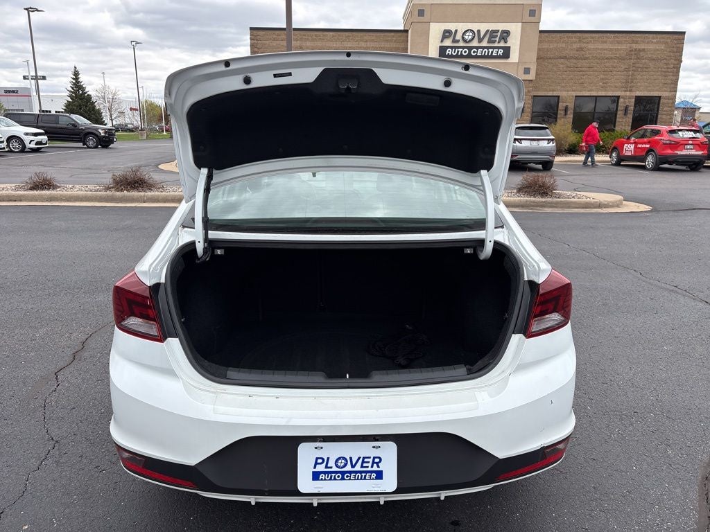 2020 Hyundai ELANTRA SE