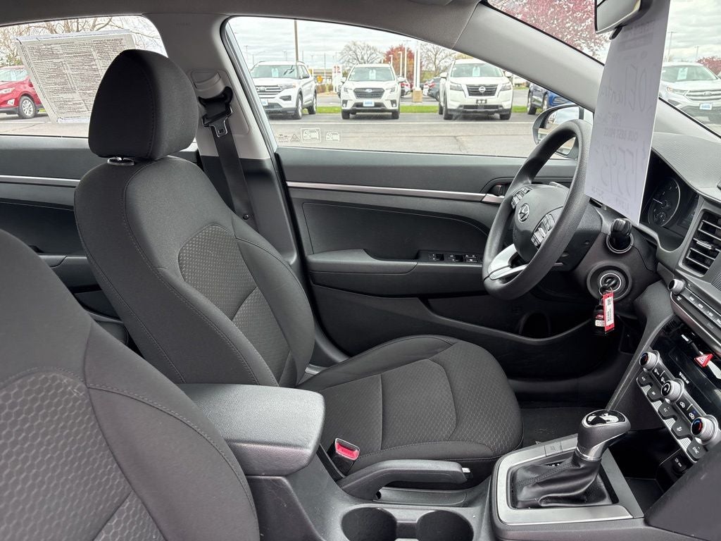 2020 Hyundai ELANTRA SE