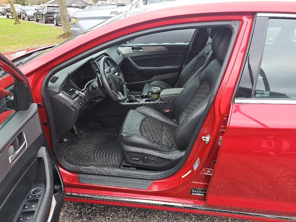 2018 Hyundai SONATA Sport