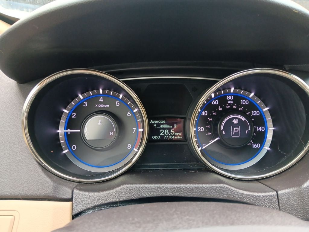 2013 Hyundai SONATA GLS