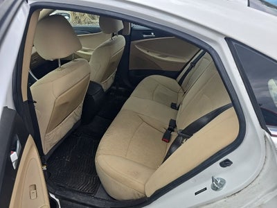 2013 Hyundai SONATA GLS