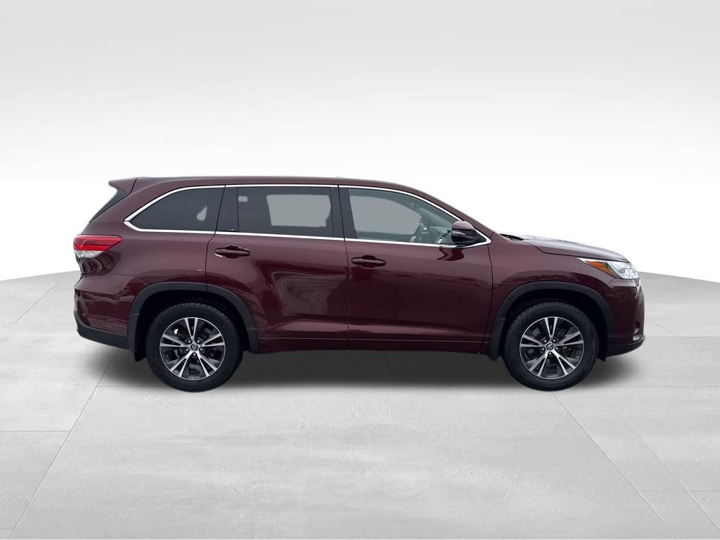 2017 Toyota Highlander LE