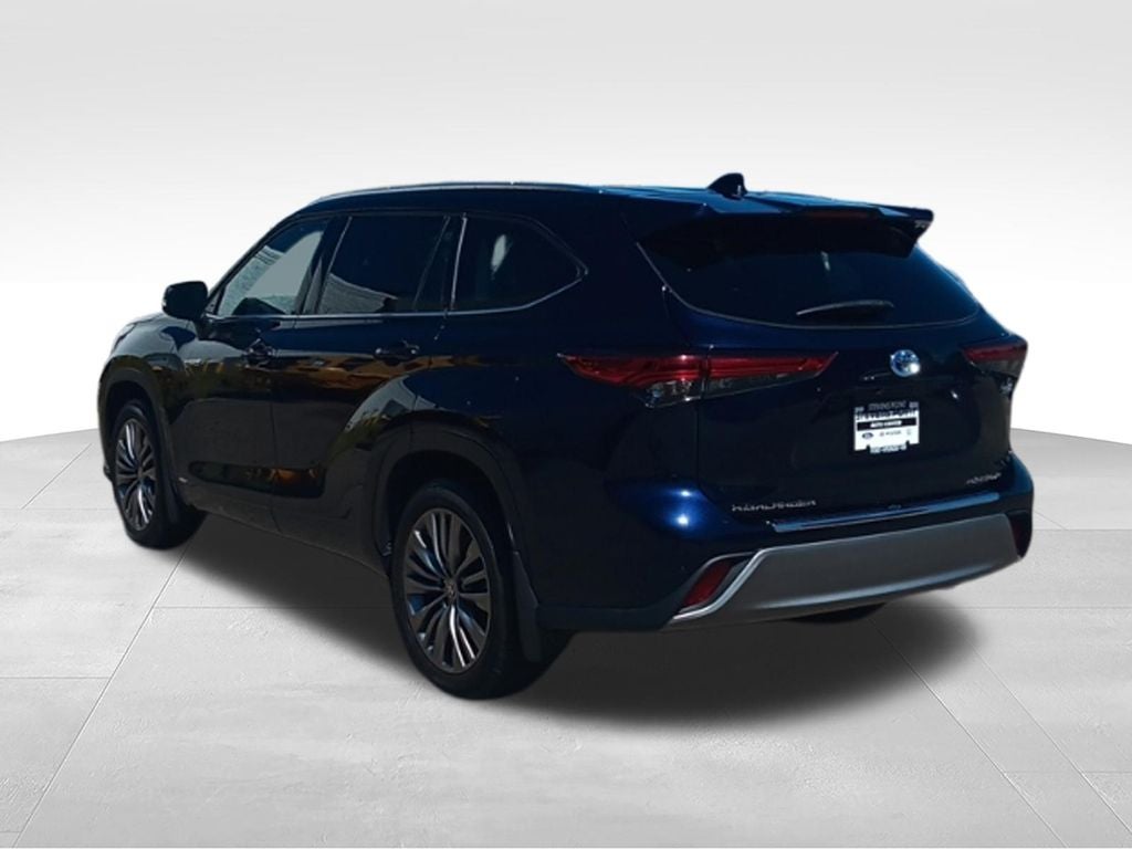 2020 Toyota Highlander Hybrid Platinum