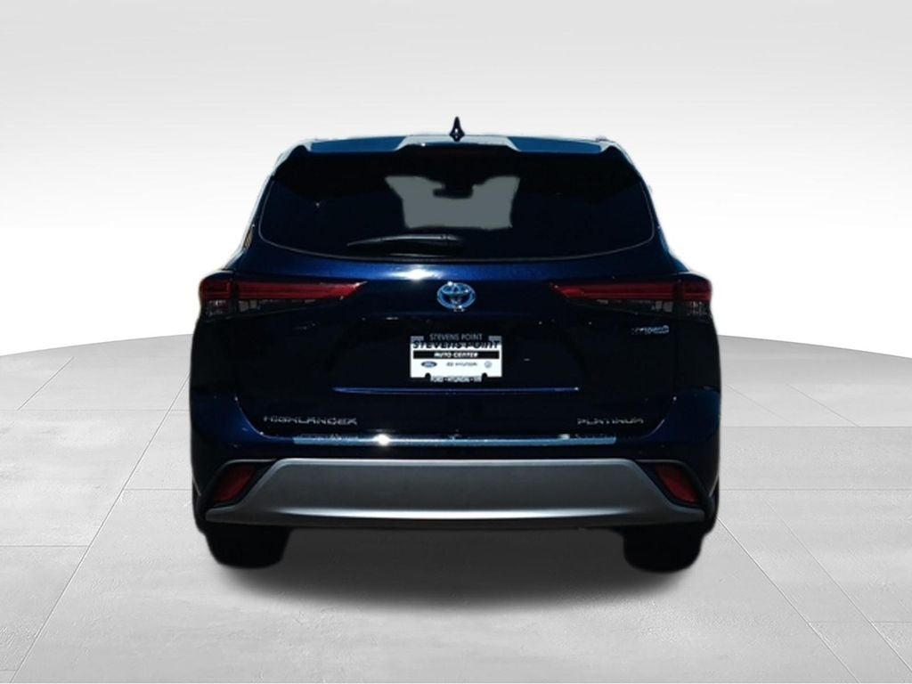 2020 Toyota Highlander Hybrid Platinum