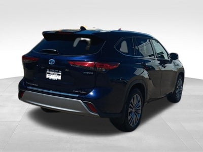 2020 Toyota Highlander Hybrid Platinum