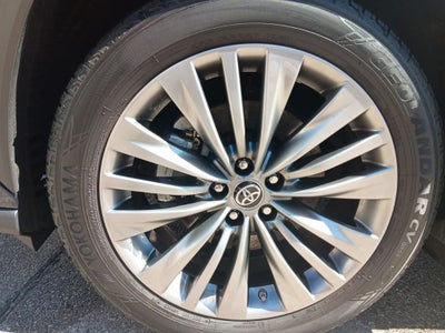 2020 Toyota Highlander Hybrid Platinum