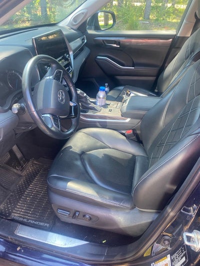 2020 Toyota Highlander Hybrid Platinum