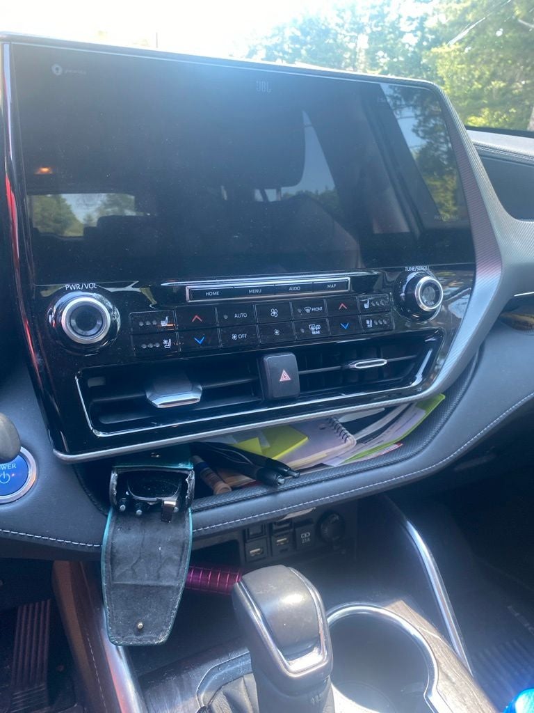 2020 Toyota Highlander Hybrid Platinum