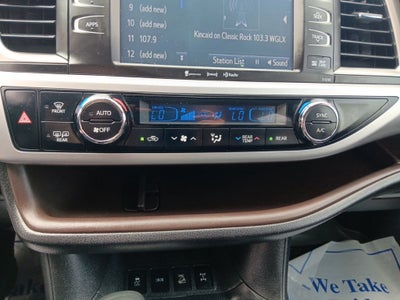 2019 Toyota Highlander SE
