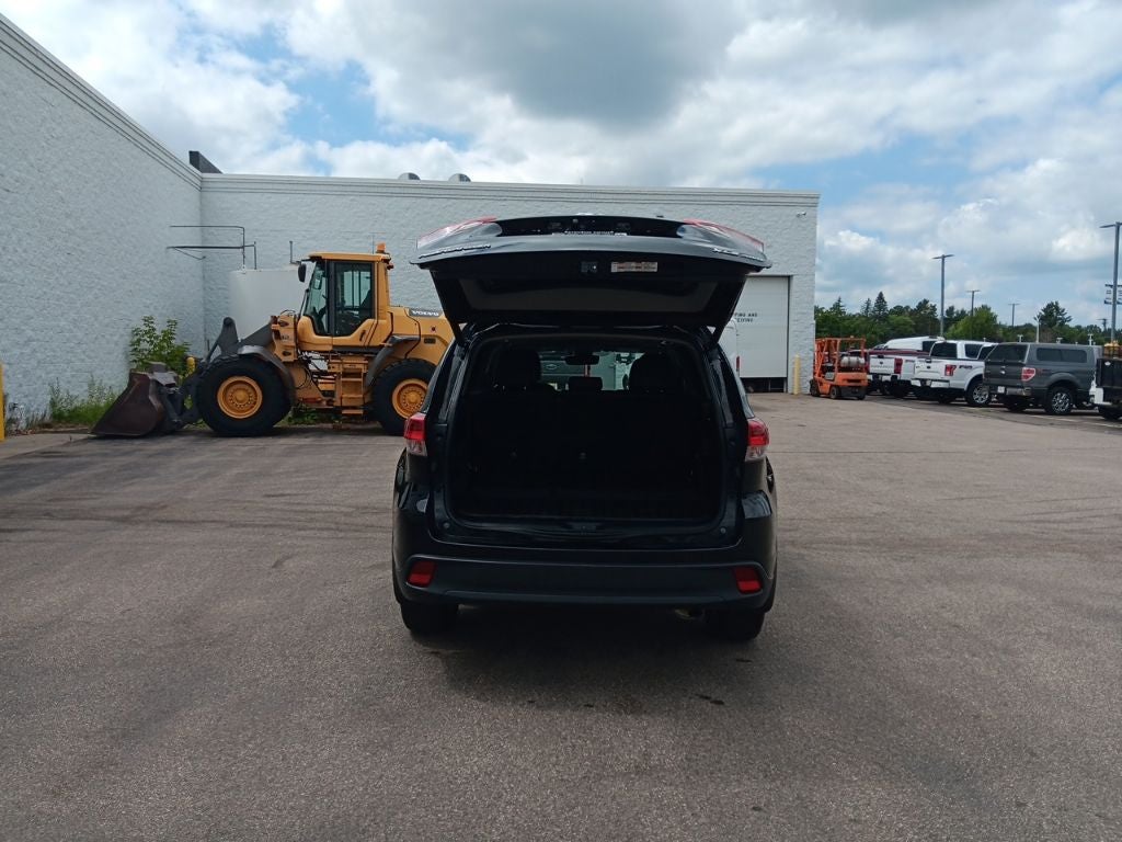 2019 Toyota Highlander SE