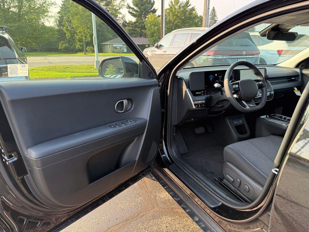 2025 Hyundai IONIQ 5 SE