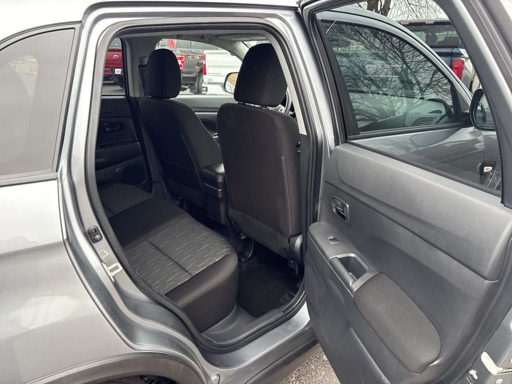 2024 Mitsubishi Outlander Sport 2.0 ES