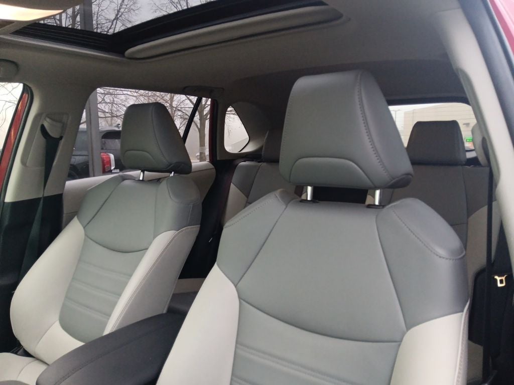 2022 Toyota RAV4 Hybrid XLE Premium