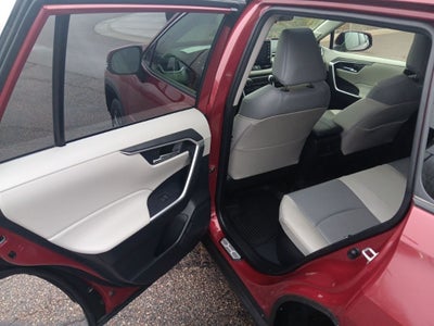 2022 Toyota RAV4 Hybrid XLE Premium