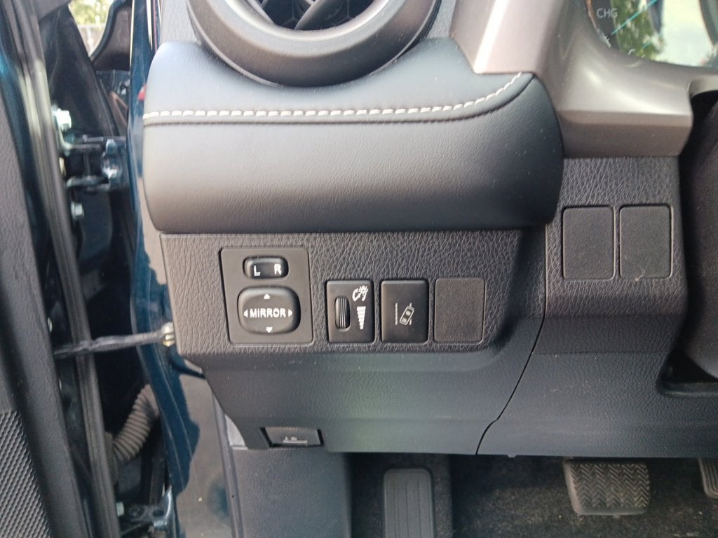 2018 Toyota RAV4 Hybrid LE Plus