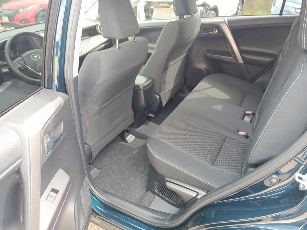 2018 Toyota RAV4 Hybrid LE Plus