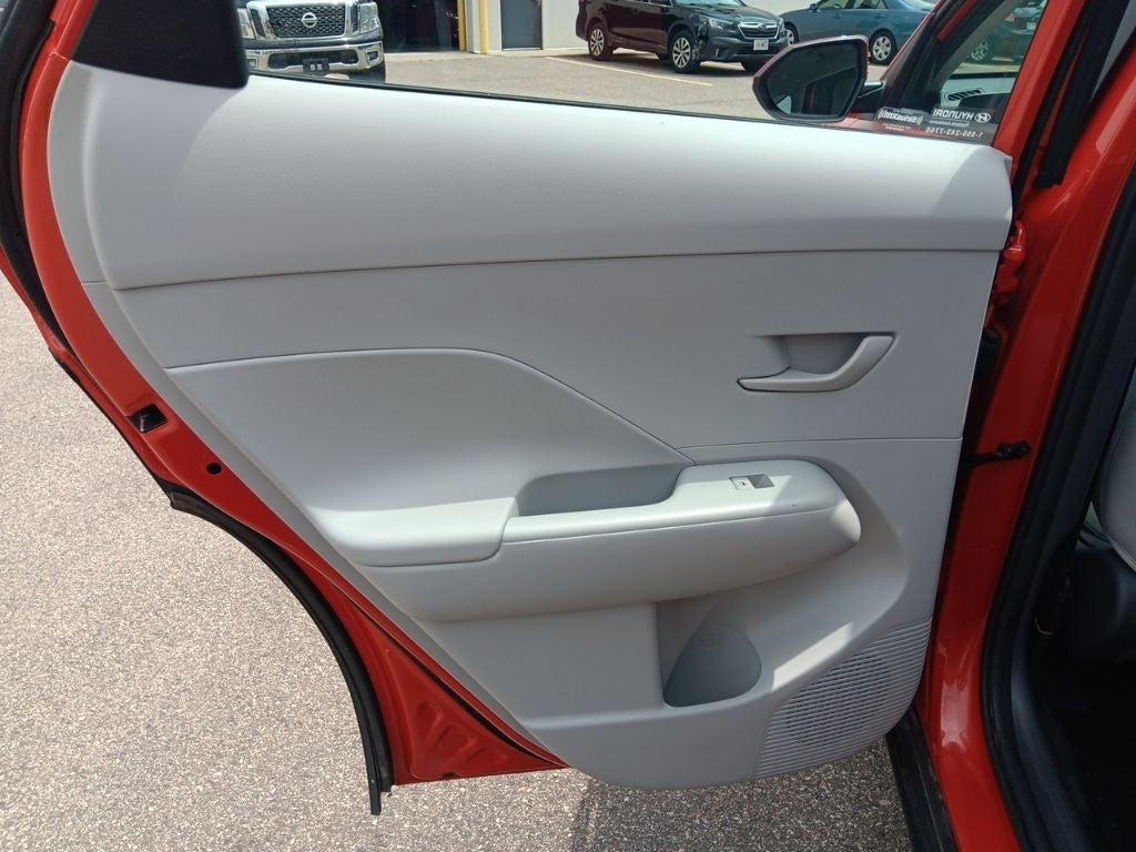 2025 Hyundai KONA SE