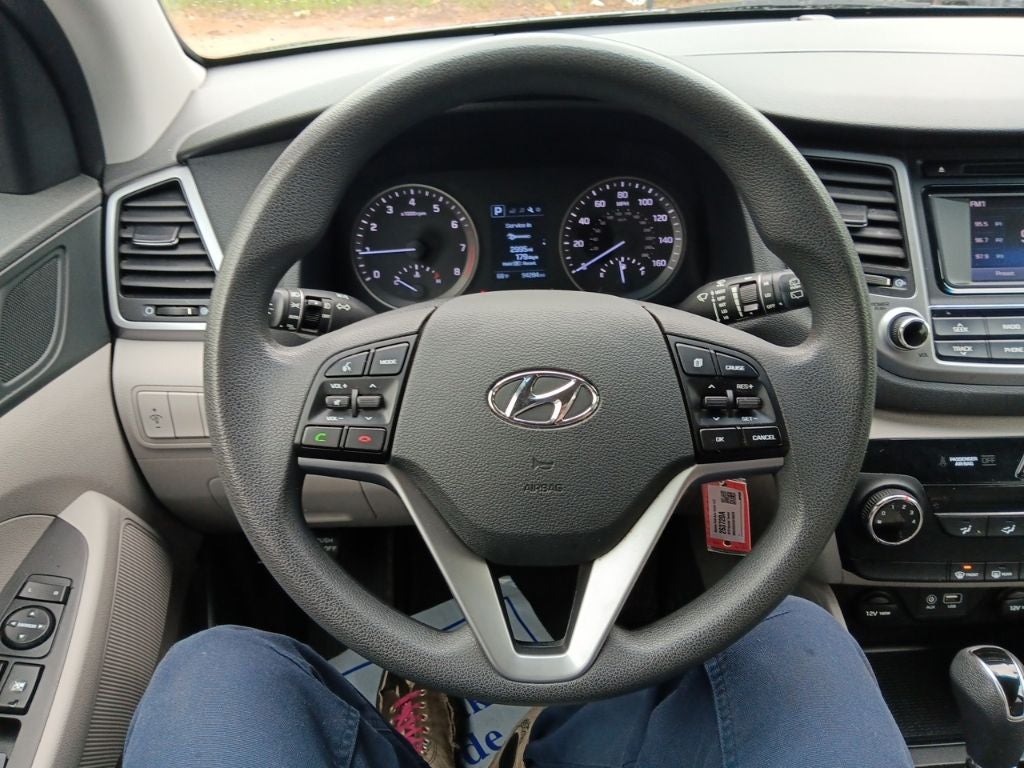 2016 Hyundai TUCSON SE