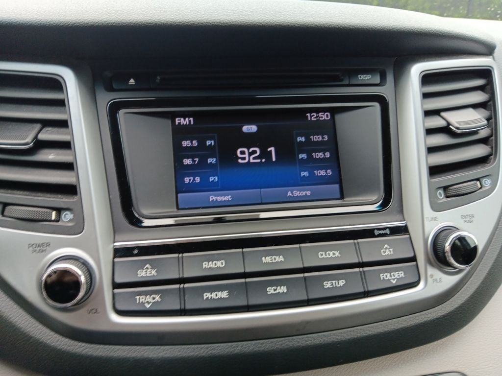 2016 Hyundai TUCSON SE