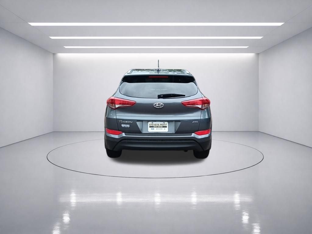 2016 Hyundai TUCSON SE