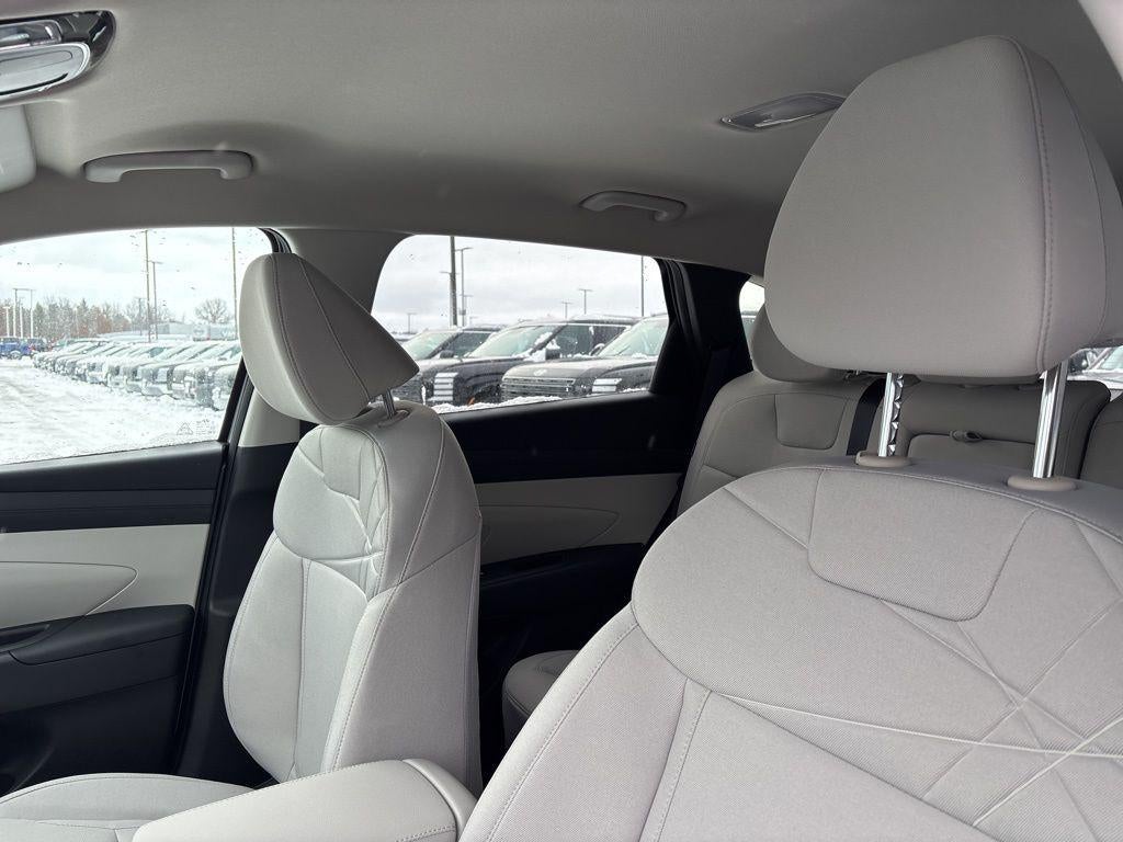 2026 Hyundai TUCSON HYBRID SEL AWD