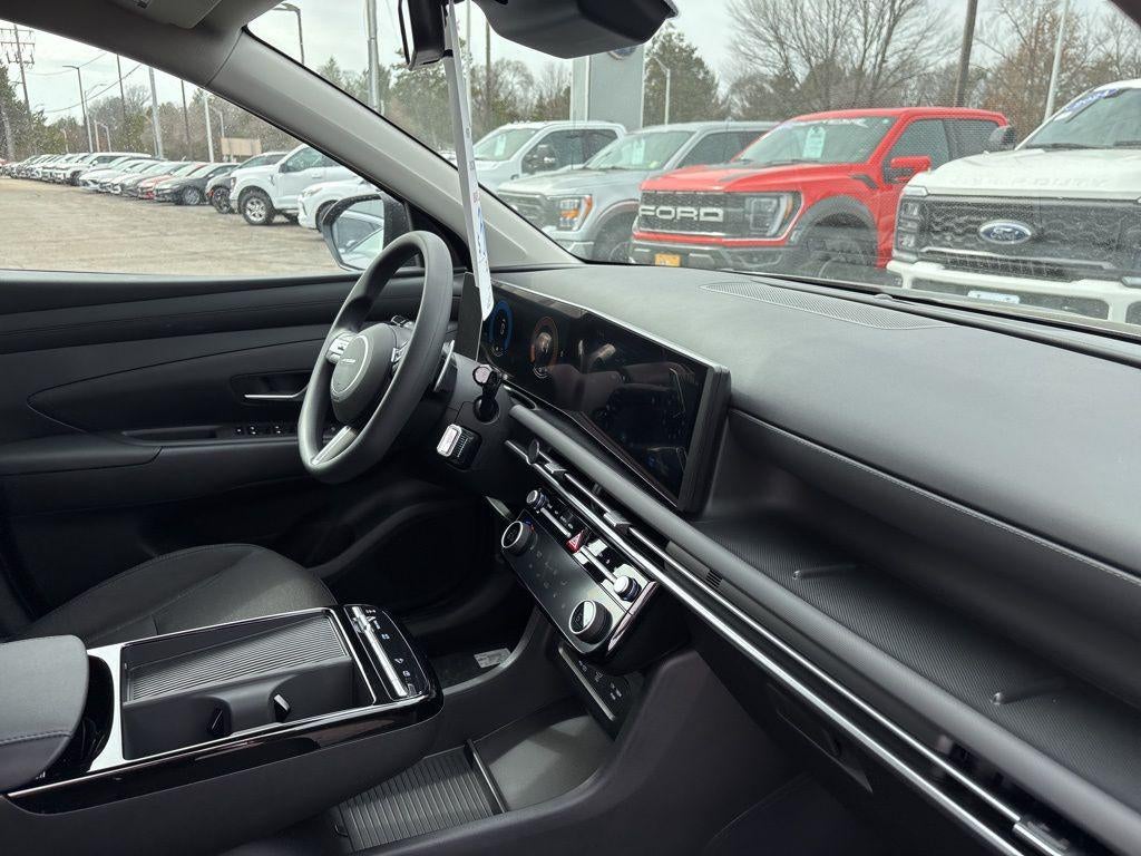 2026 Hyundai TUCSON HYBRID SEL AWD