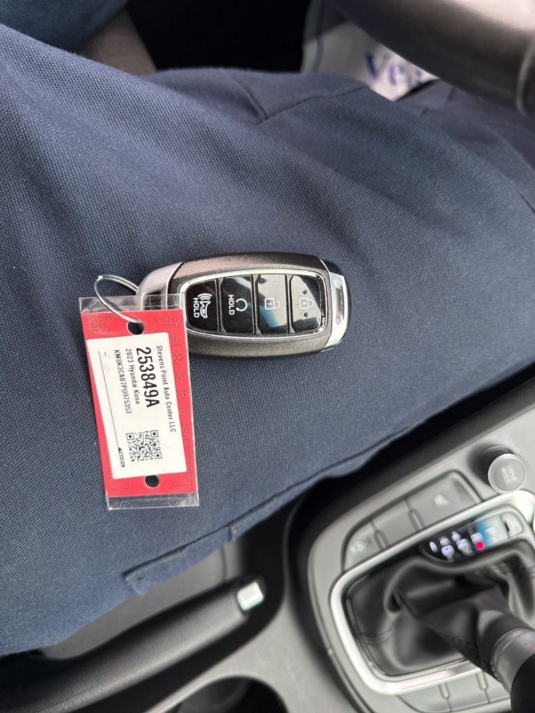 2023 Hyundai KONA SEL