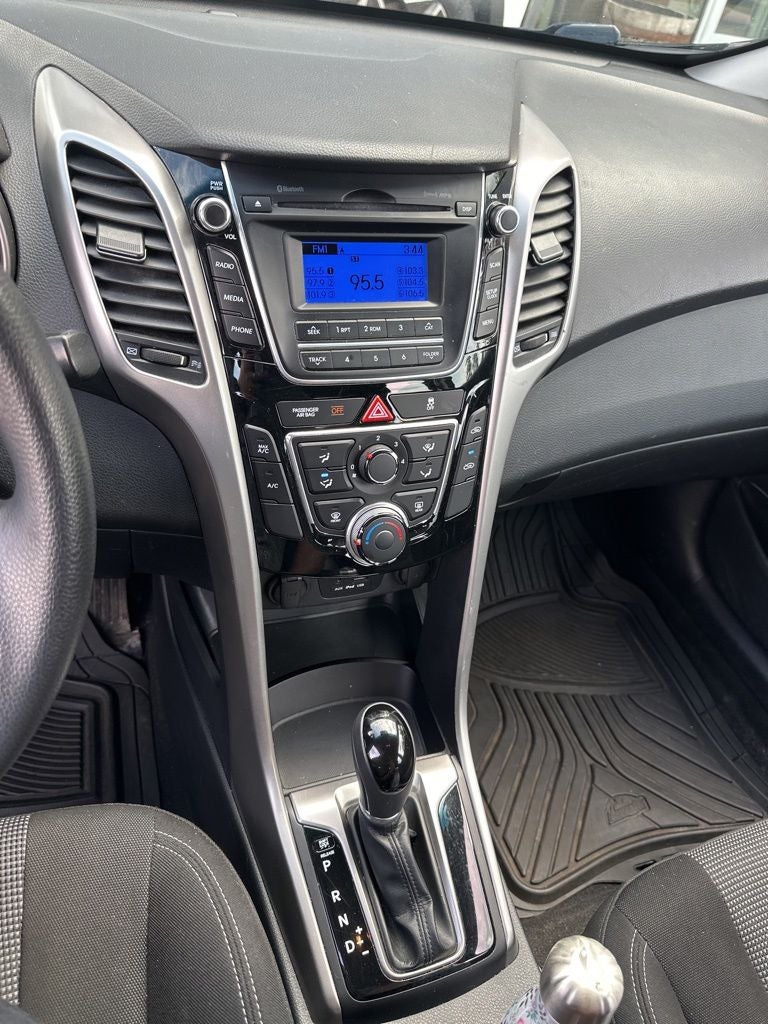 2017 Hyundai ELANTRA GT Base