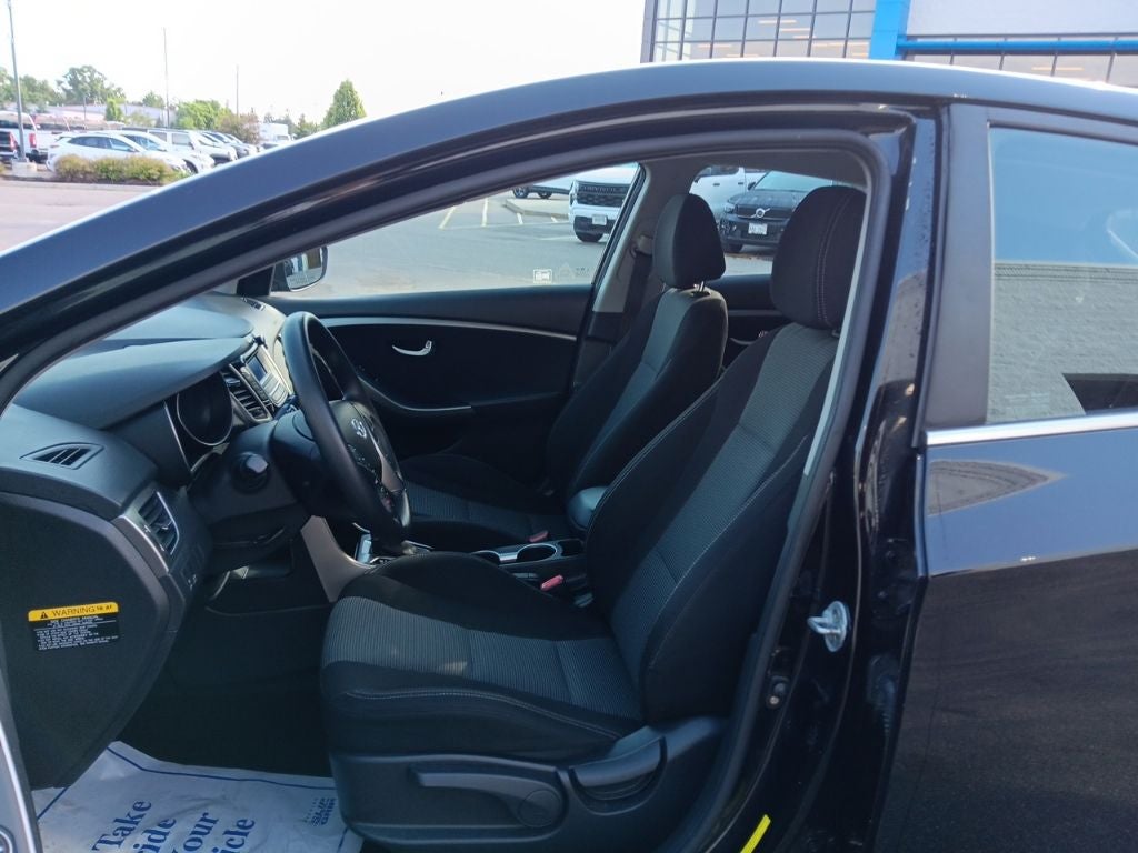 2017 Hyundai ELANTRA GT Base