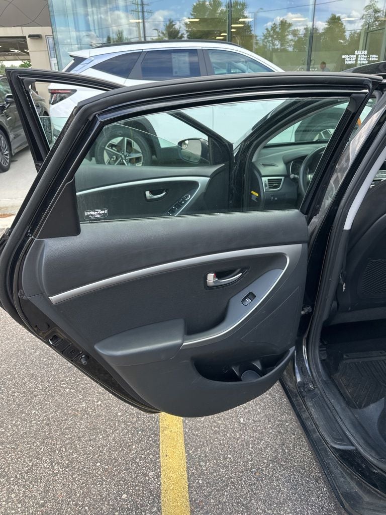 2017 Hyundai ELANTRA GT Base