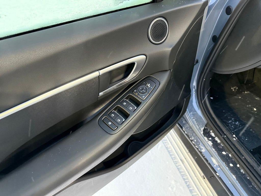 2026 Hyundai SONATA SE