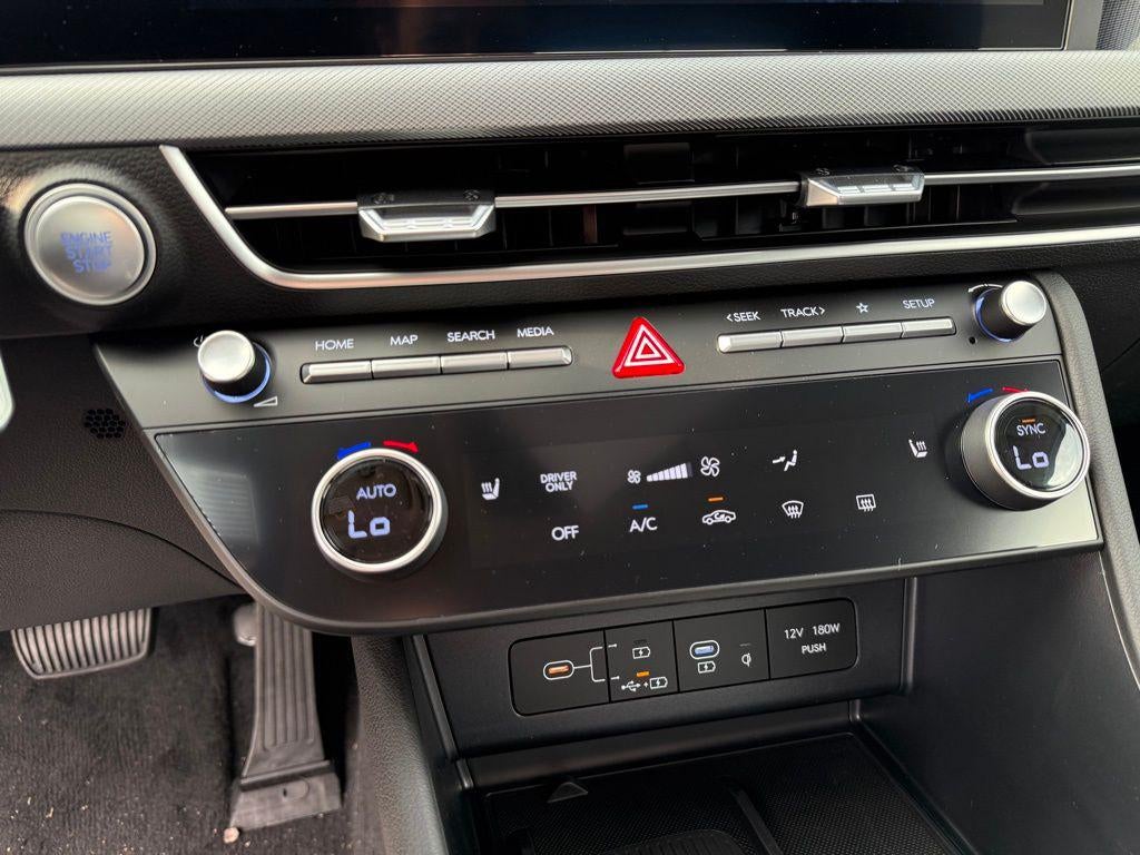 2026 Hyundai SONATA HYBRID SEL