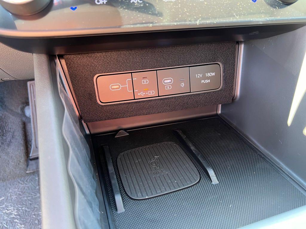 2024 Hyundai SONATA HYBRID Limited