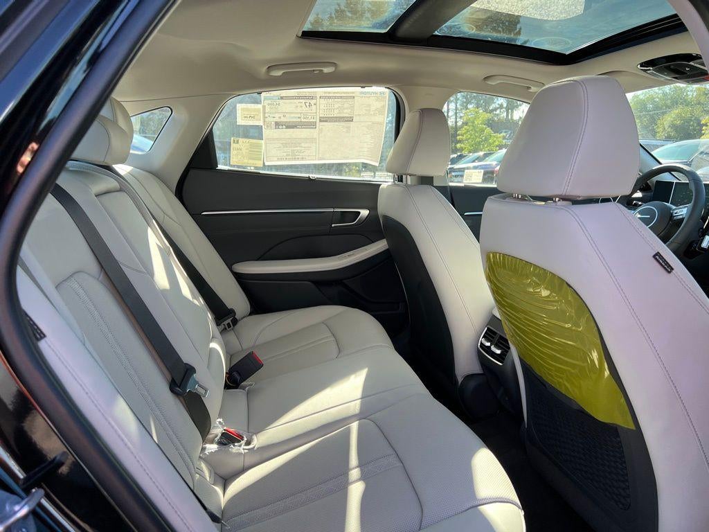 2024 Hyundai SONATA HYBRID Limited