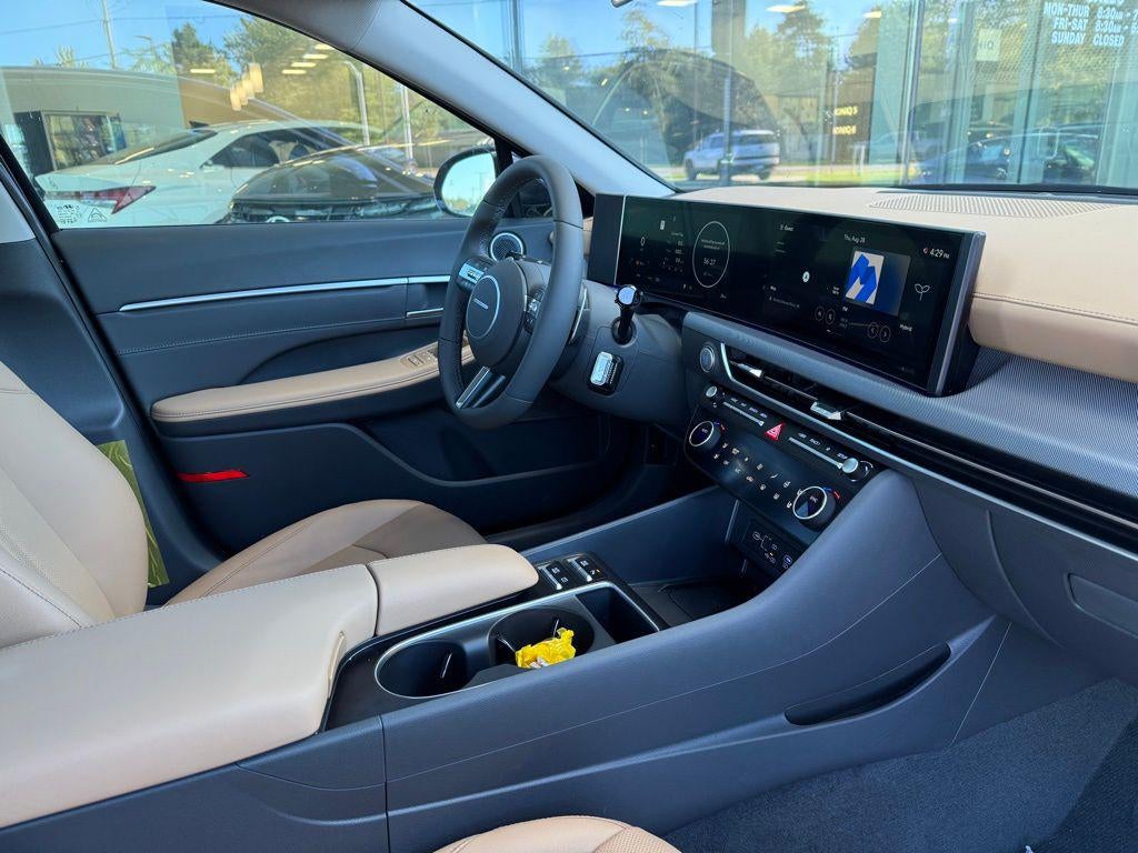 2025 Hyundai SONATA HYBRID Limited