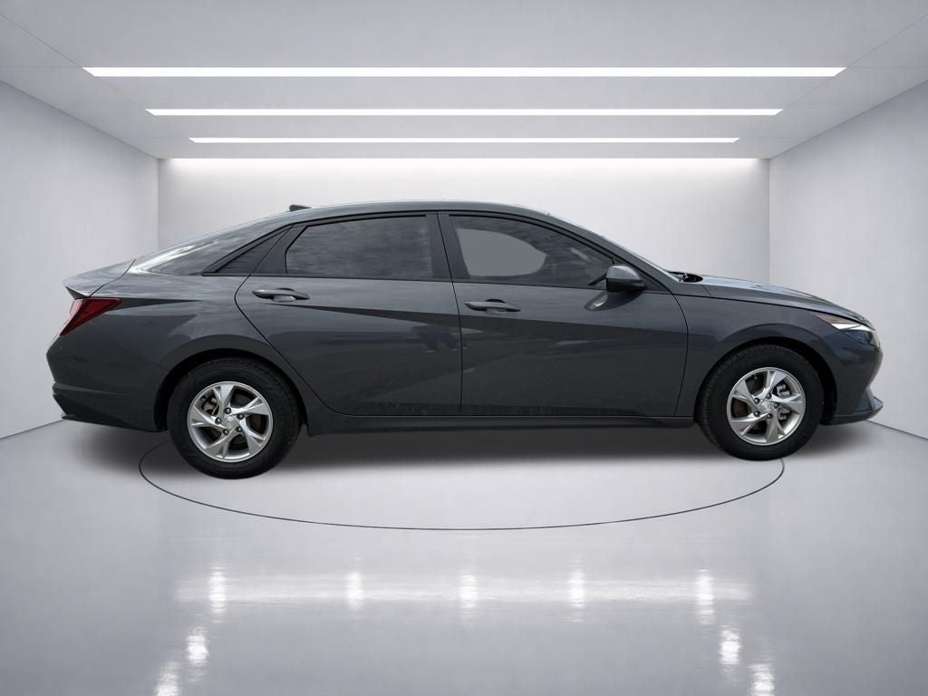 2023 Hyundai ELANTRA SE