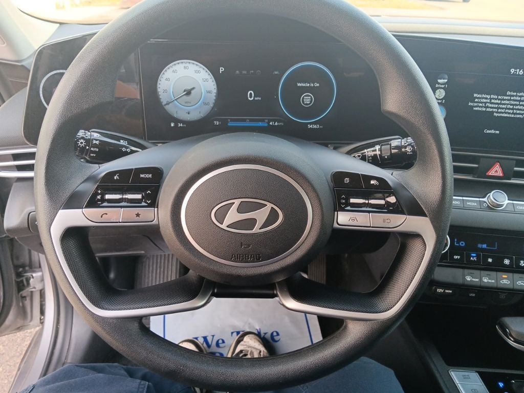 2024 Hyundai ELANTRA SEL