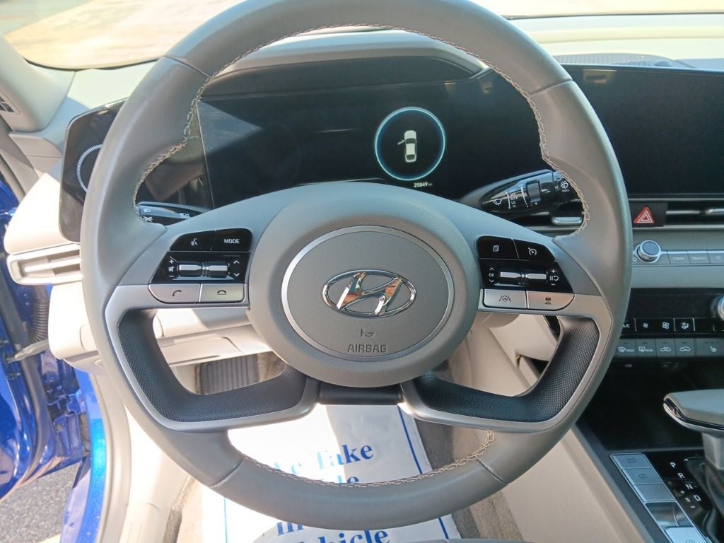 2023 Hyundai ELANTRA SEL