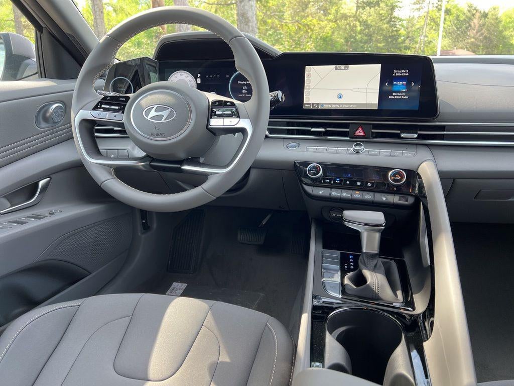 2024 Hyundai ELANTRA SEL Convenience