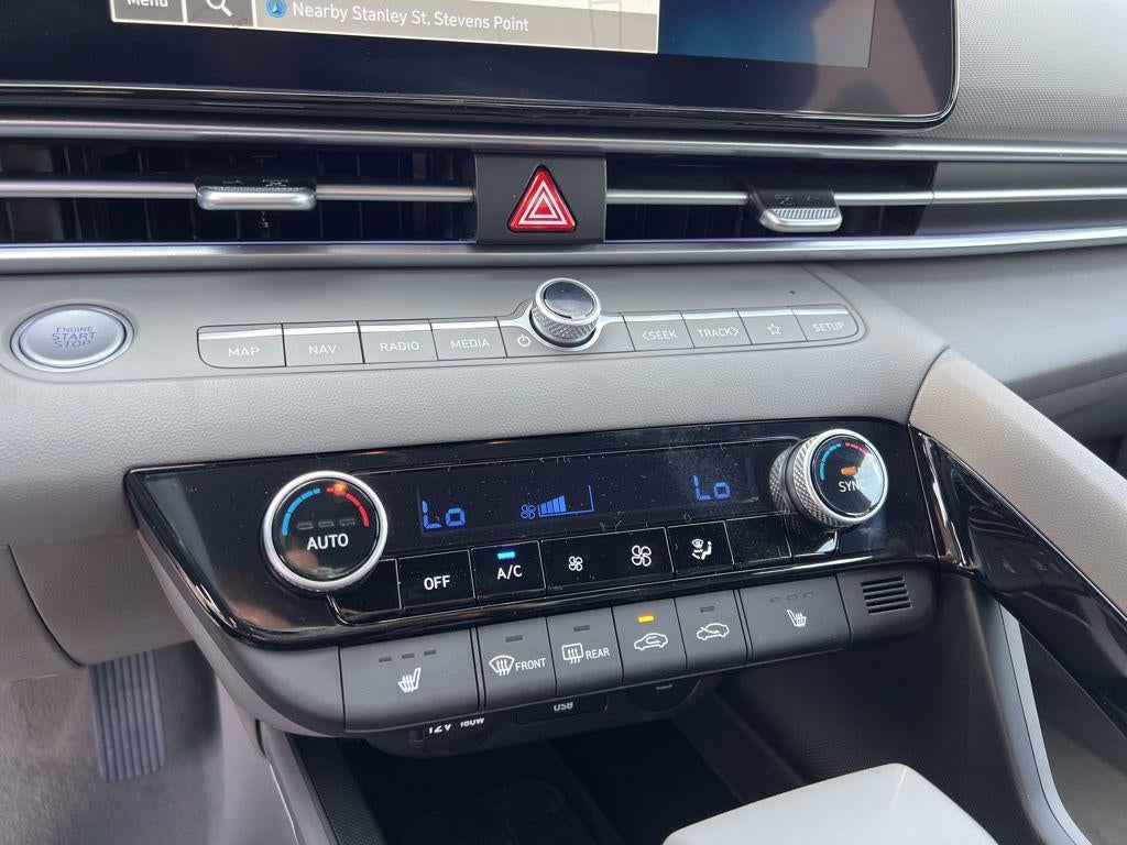 2024 Hyundai ELANTRA SEL Convenience