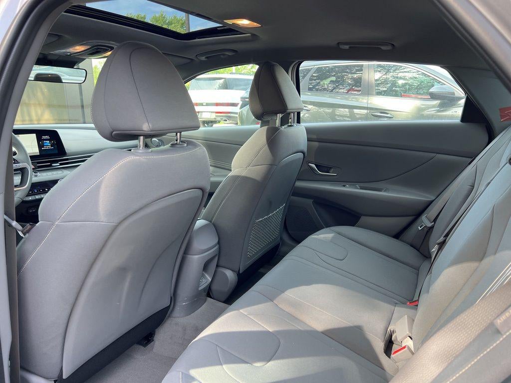 2024 Hyundai ELANTRA SEL Convenience