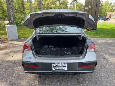 2024 Hyundai ELANTRA SEL Convenience