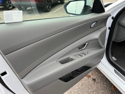 2025 Hyundai ELANTRA SEL Convenience