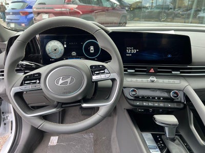 2025 Hyundai ELANTRA SEL Convenience