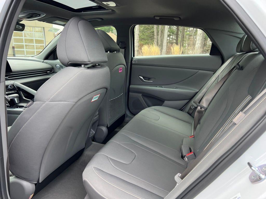 2025 Hyundai ELANTRA SEL Convenience